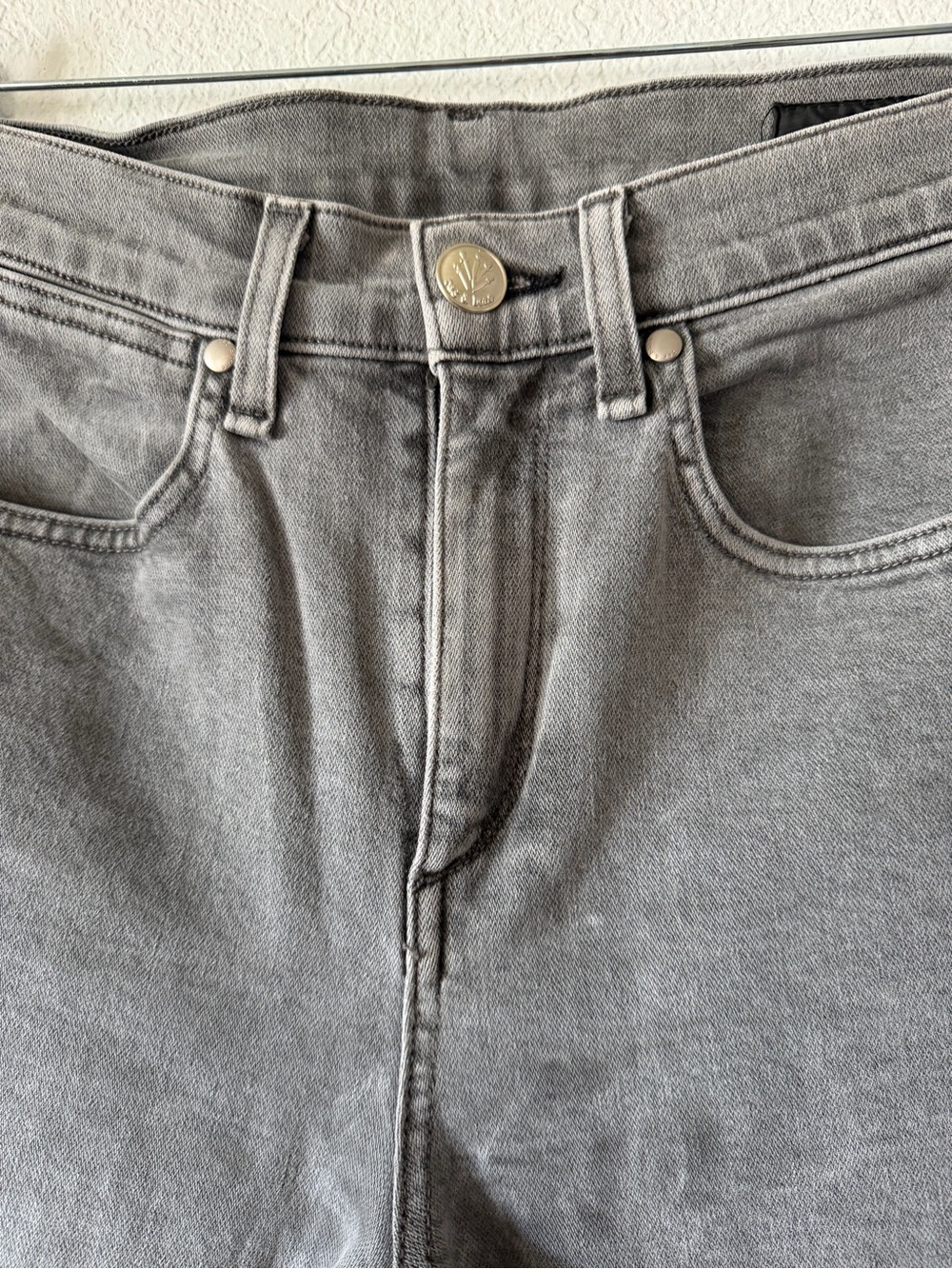 ✧ Rag & Bone Vintage Cigarette Jeans | Size 28 | Grey Raw Hem ✧ - Picture 5 of 7